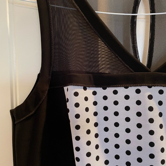 Sleeveless formal dress - Picture 2 of 2